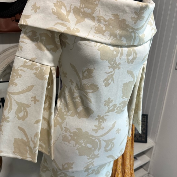 Brand New with tags ELLIATT Dress - Picture 3 of 9